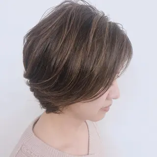 ショート カラー 鶴田 風雅のヘアスタイル