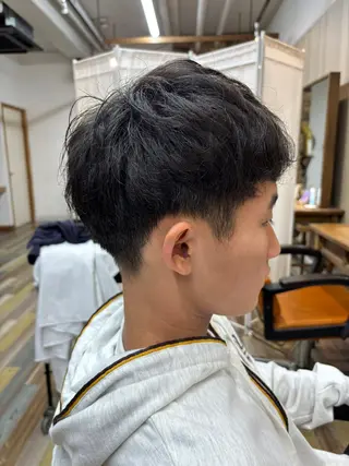 メンズ 岩崎 太陽のヘアスタイル