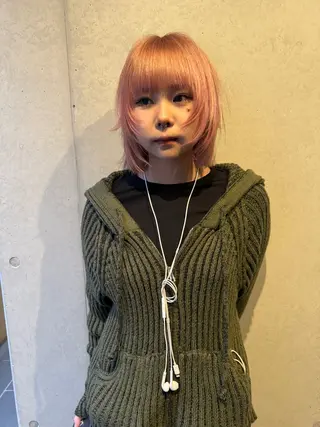 ミディアム だいち/ブリーチ/ レイヤーカットのヘアスタイル