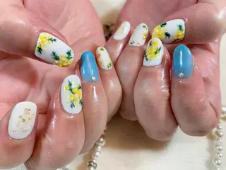 ネイル 手塚 里奈のネイルデザイン