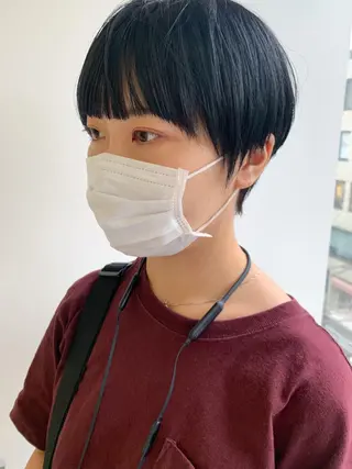 ショート nuu所属・💜ショート💜 ウルフ、ボブ二色亜美のヘアスタイル