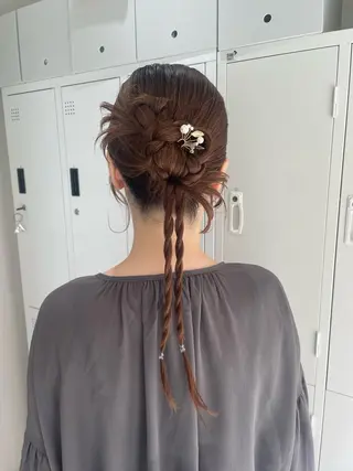 ヘアアレンジ 髙橋奈緒子 ⭐︎newi京橋のヘアスタイル