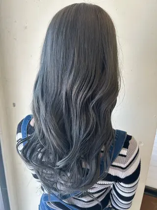 セミロング 高津 千慧のヘアスタイル