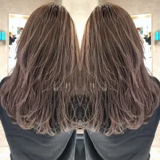 セミロング カラー RIENSリエンス ✂️木村康二✂️のヘアスタイル