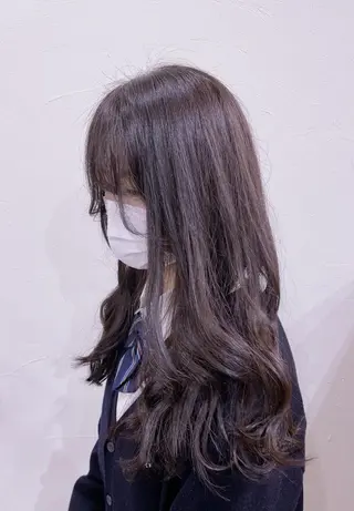 ロング カラー soin by poshのヘアスタイル