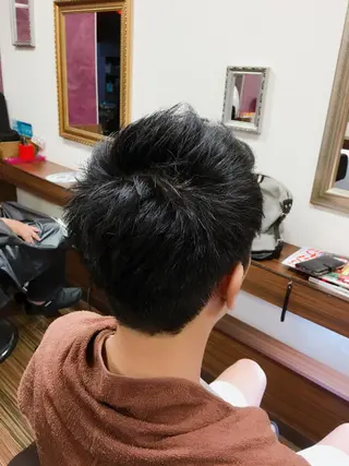 メンズ 吉本 yoshimotoのヘアスタイル