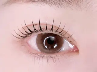 マツエク・マツパ eyelashsalon Lily Me所属・イイダ リナのマツエク・マツパデザイン