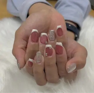 ネイル mio 🫧のネイルデザイン