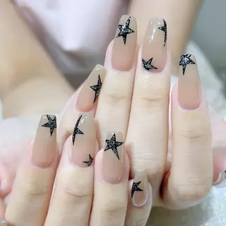 ネイル Queens みなみのネイルデザイン