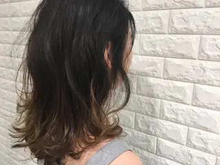 ミディアム カラー パーマ 髪質改善、エクステ 山口卓哉のヘアスタイル