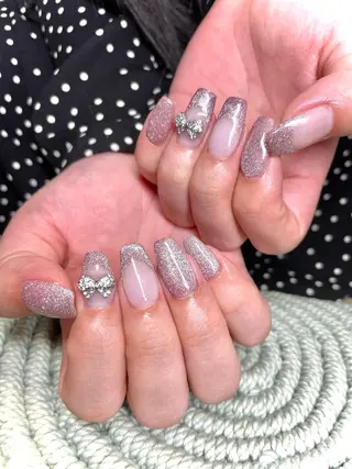 セミロング GG houseのネイルデザイン