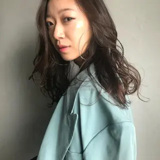 ロング 柔らかブラウン/顔周 りレイヤー♡ユウシのヘアスタイル