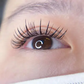 マツエク・マツパ une 石橋阪大前・ 箕面・池田・蛍池のマツエク・マツパデザイン