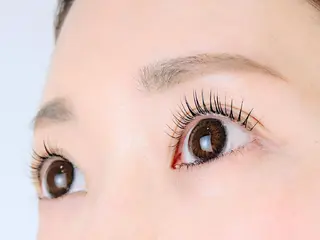 マツエク・マツパ ブリリアンス東京 銀座店のマツエク・マツパデザイン