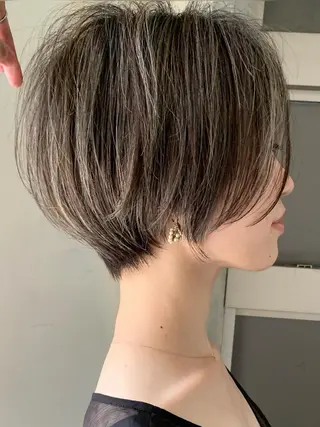 ショート 捺葵 @72tomi__のヘアスタイル