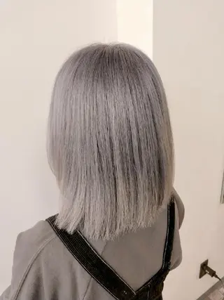 ミディアム カラー デザインカラー髪質 改善Lilithのその他イメージ