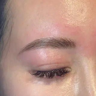 アイブロウ 𝐫𝐚𝐢 𝐧𝐚𝐢𝐥の眉毛・アイブロウイメージ