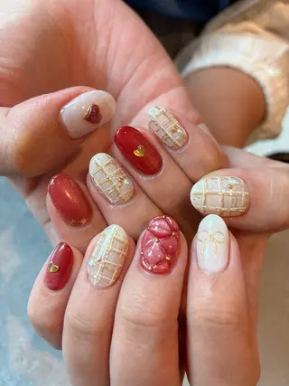 ネイル Nest 岩崎のネイルデザイン