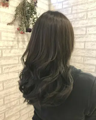 セミロング カラー ＊Cielo＊ 佐藤 幸世のヘアスタイル