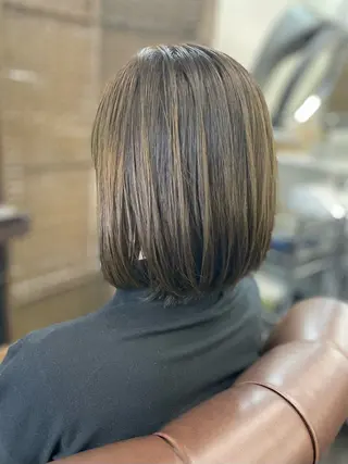 ミディアム カラー 沢田 瞳のヘアスタイル