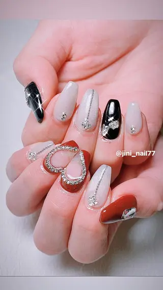 ネイル JINI NAIL所属・ジニ ネイルのネイルデザイン