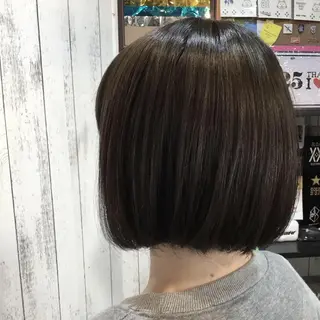 ショート カラー パーマ embrace エンブレイスのヘアスタイル
