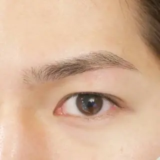 メンズ アイブロウ W EYE BEAUTY表参道所属・Chinami .Kの眉毛・アイブロウイメージ