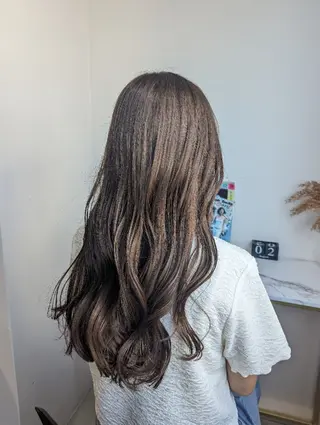 ロング カラー nanami /Toiroのヘアスタイル