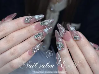 ネイル E.N🦋 長さ出し/持ち込みのネイルデザイン
