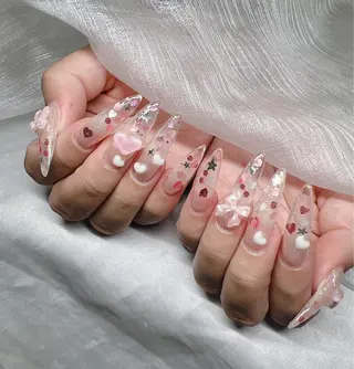 ネイル Lee Nailsのネイルデザイン