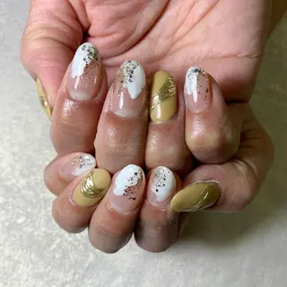 ネイル atelier　FIORITURA所属・FIORITURA aiのネイルデザイン