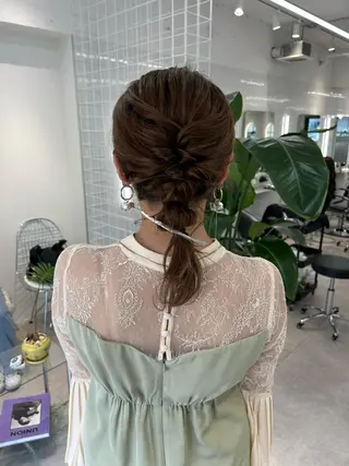 セミロング カラー ヘアアレンジ 卒業式ヘアセット🎀 ヘアアレンジのヘアスタイル