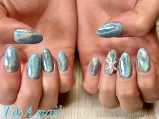 ミディアム ネイル T&A nailのネイルデザイン