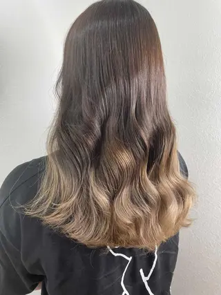 ロング カラー 遠藤沙也加 /レイヤーカットのヘアスタイル