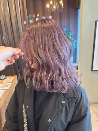 セミロング カラー 具志 正太のヘアスタイル