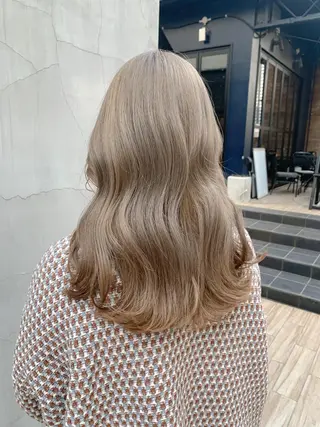 セミロング カラー ヘアアレンジ yuka .のヘアスタイル