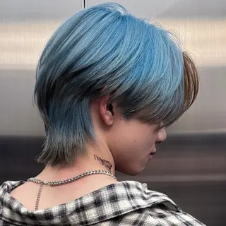 ショート カラー ウルフとデザイン カラーの神のヘアスタイル