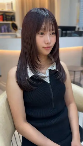 セミロング カラー Akane レイヤー/艶カラーのヘアスタイル