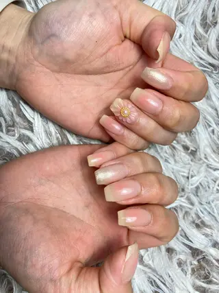 ミディアム ネイル ✴︎ Delightのネイルデザイン