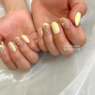 ネイル BONHEUR Annaのネイルデザイン
