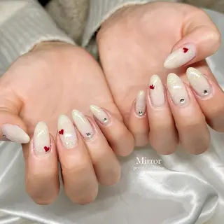 ネイル nailsalon Mirrorのネイルデザイン