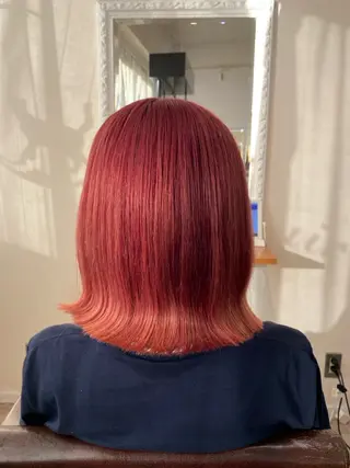 カラー 松井 優佳のヘアスタイル