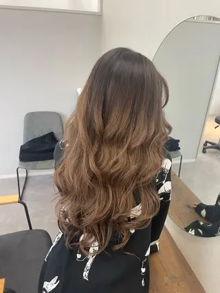 YUE(ユエ)☁️ アユナのヘアスタイル