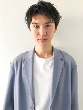 ショート カラー パーマ メンズ スパイラルパーマ 🌐hina⭐️のヘアスタイル