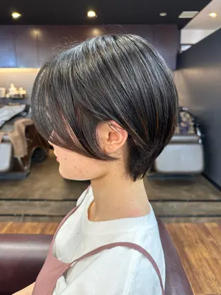 ショート 大人可愛いレイヤー 大田のヘアスタイル