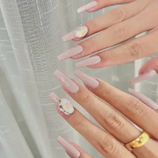 ネイル Maggie Nail🦩のネイルデザイン