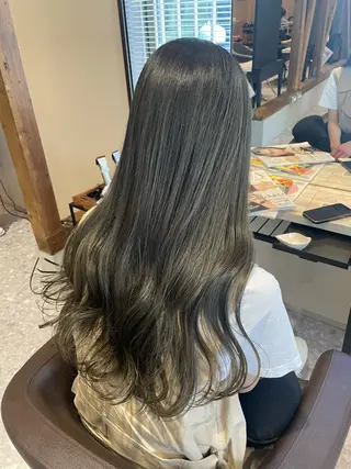 ロング カラー 髪質改善カラー🌈✨ 加藤 愛のヘアスタイル