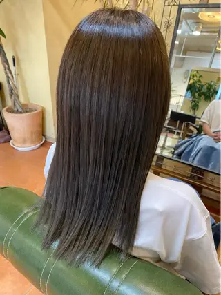 セミロング カラー 石井 佑樹のヘアスタイル