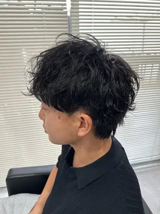 ショート パーマ メンズ ユウ🪄 パーマ指名No1のヘアスタイル