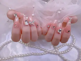 ネイル UMI ネイルサロン新宿🎀のネイルデザイン